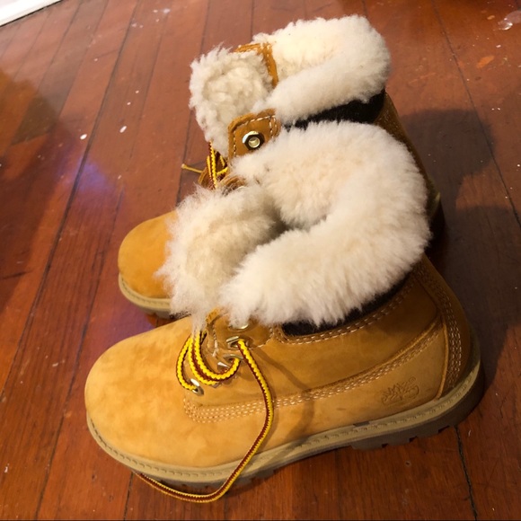 Timberland kids boots, size 12 - Picture 4 of 7